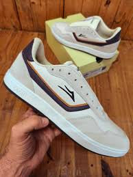 Lakai terrace créam brown